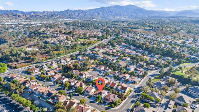 bird's eye view with a mountain view