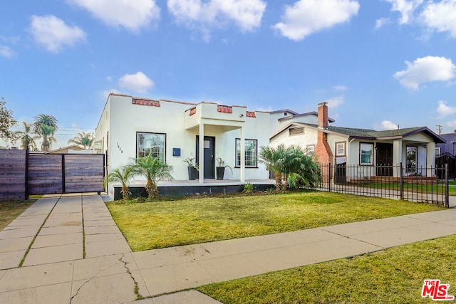 view of front of house with a front yard