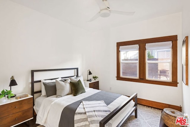 bedroom featuring ceiling fan