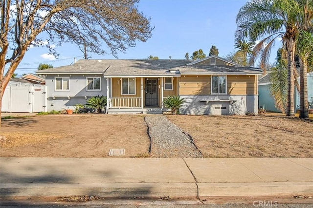 view of front of house with covered porch