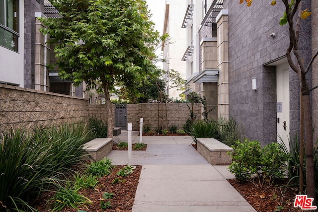 view of home's community with a patio