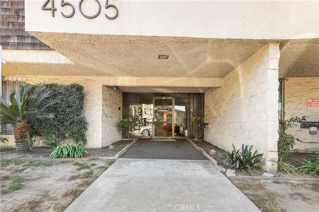 view of property entrance