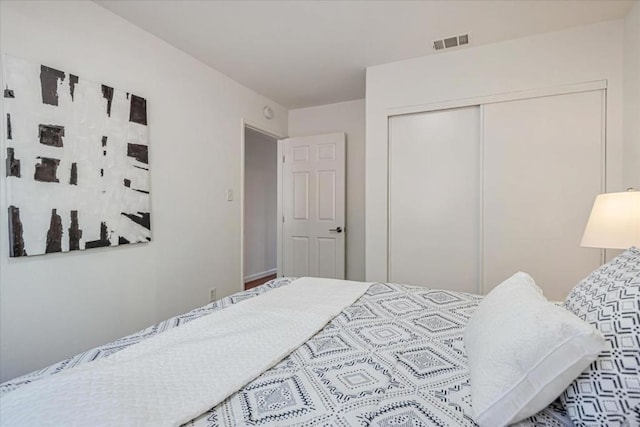 bedroom featuring a closet