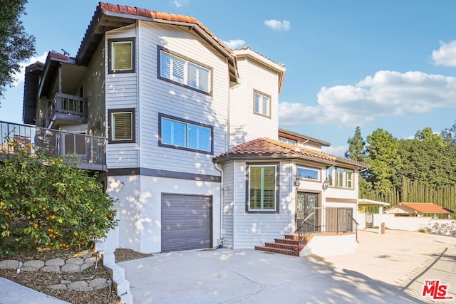 view of front of house with a garage