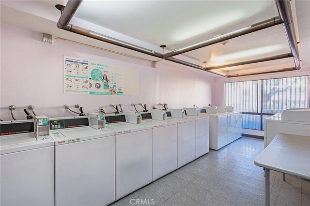 22100 Burbank Blvd Unit 138D, Woodland Hills, CA 91367 - community laundry featuring washer and dryer