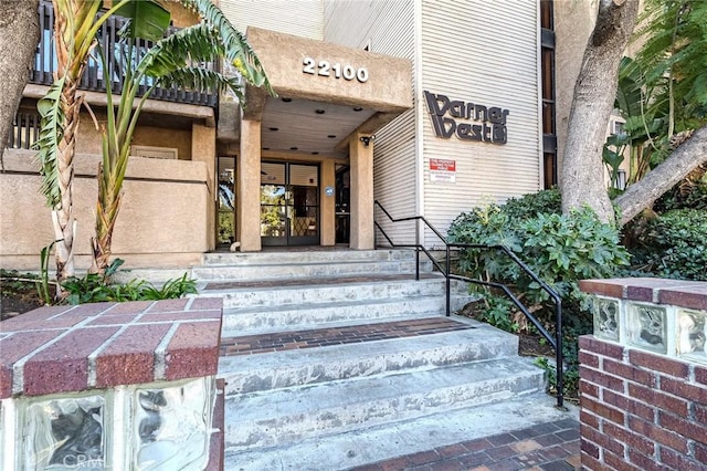 22100 Burbank Blvd Unit 138D, Woodland Hills, CA 91367 - view of exterior entry