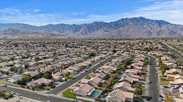 bird's eye view featuring a mountain view