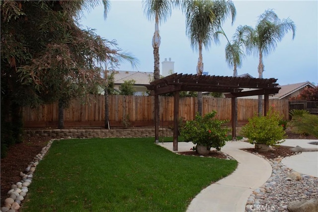 view of yard with a pergola