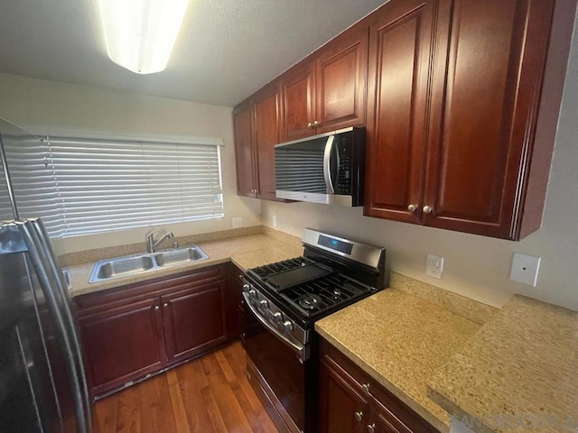 Listing photo 2 for 5550 Owensmouth Ave Unit 214, Woodland Hills CA 91367