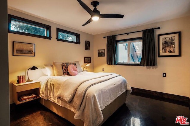 bedroom featuring ceiling fan