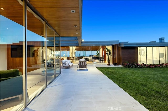 2538 Monaco Dr, Laguna Beach, CA 92651 - view of patio / terrace featuring outdoor lounge area