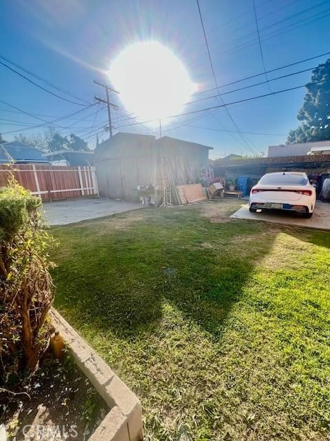 view of yard with a patio