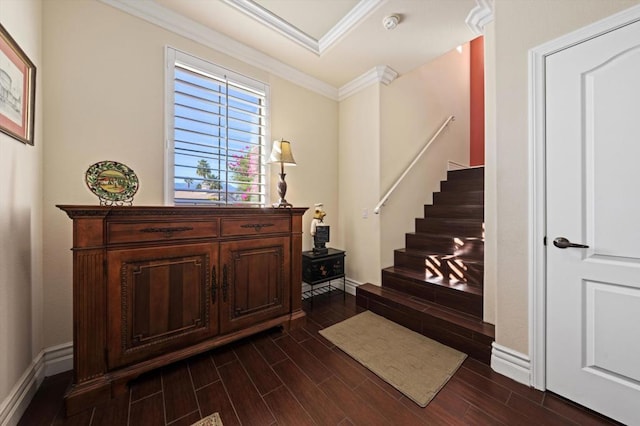 foyer with crown molding