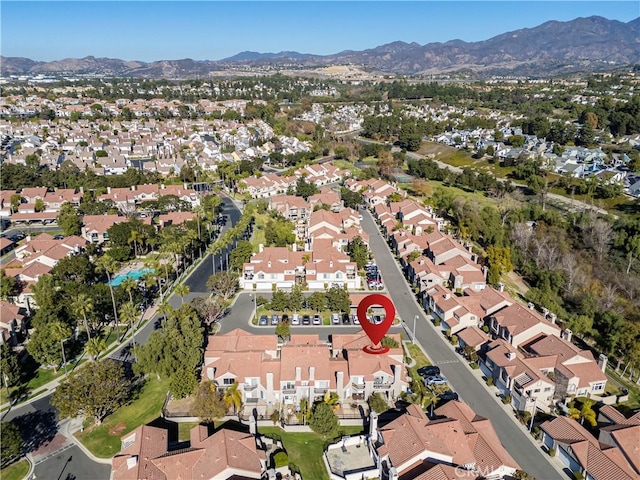 bird's eye view featuring a mountain view