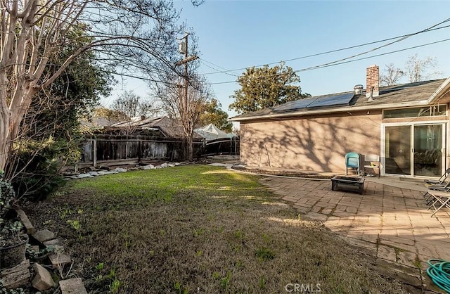 view of yard featuring a patio