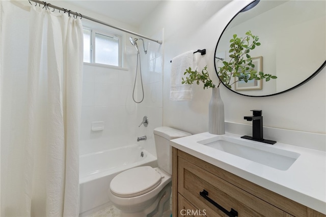 5536 Linden Ave, Long Beach, CA 90805 - full bathroom featuring vanity, shower / bathtub combination with curtain, and toilet