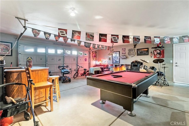 playroom featuring billiards