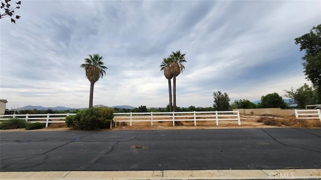 Listing photo 2 for 0 Grapewin St, Eastvale CA 92880