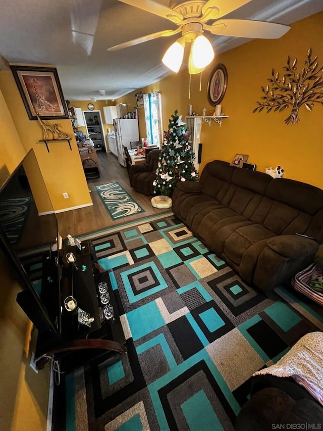 living room with ceiling fan