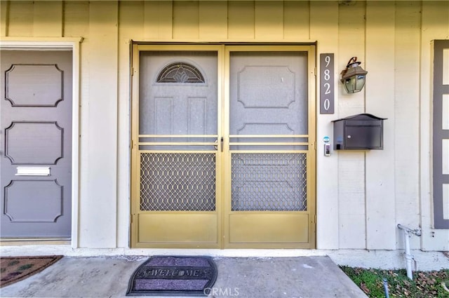 view of entrance to property