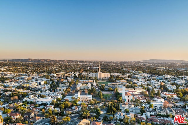 view of aerial view at dusk