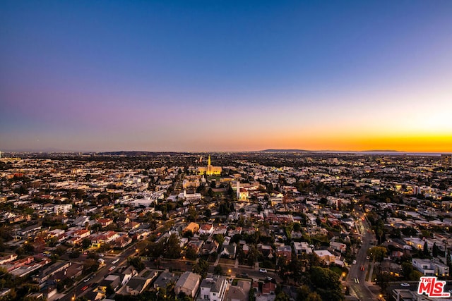 view of aerial view at dusk