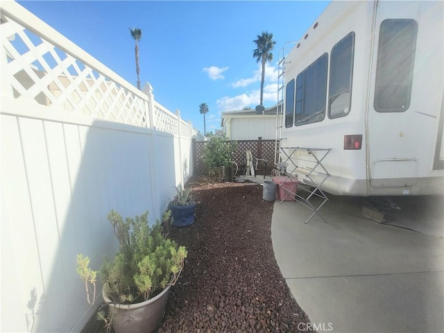 Listing photo 3 for 1295 S Cawston Ave, Hemet CA 92545