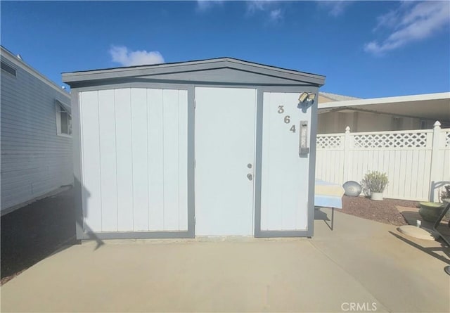 Listing photo 2 for 1295 S Cawston Ave, Hemet CA 92545