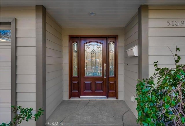 view of property entrance