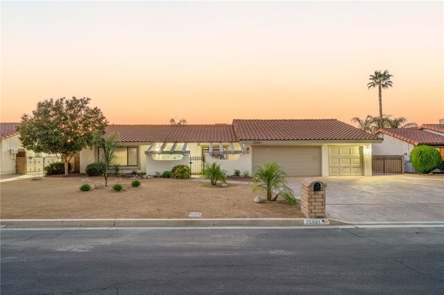 view of front facade with a garage