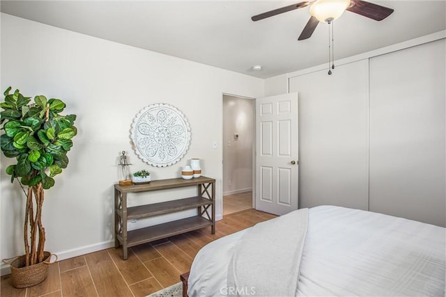 bedroom featuring ceiling fan