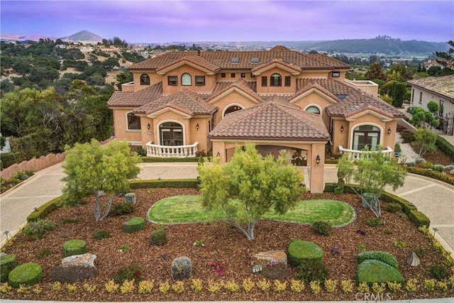 view of mediterranean / spanish-style house