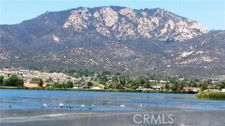 water view with a mountain view