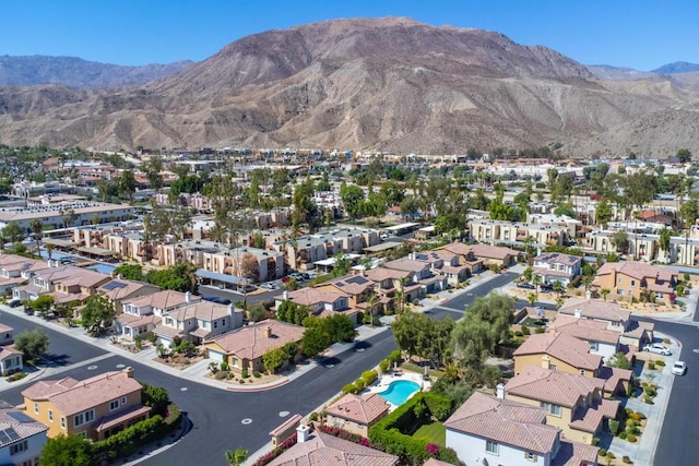 bird's eye view featuring a mountain view