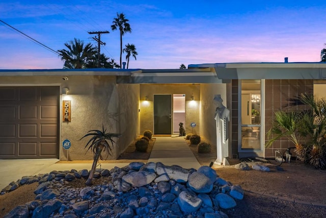 view of front of house featuring a garage