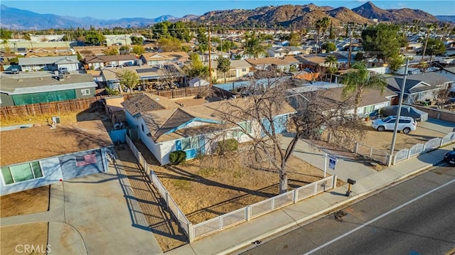 bird's eye view featuring a mountain view