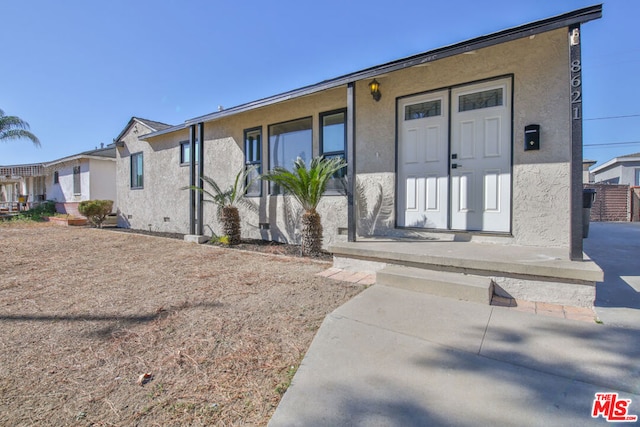 view of front of property