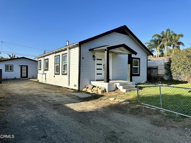 view of front of property