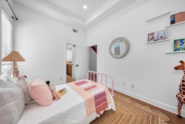 1612 Speyer Ln, Redondo Beach, CA 90278 - bedroom featuring multiple windows, recessed lighting, and ensuite bath