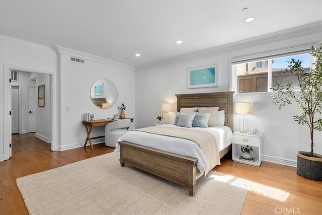 1612 Speyer Ln, Redondo Beach, CA 90278 - bedroom featuring ornamental molding, wood finished floors, and recessed lighting