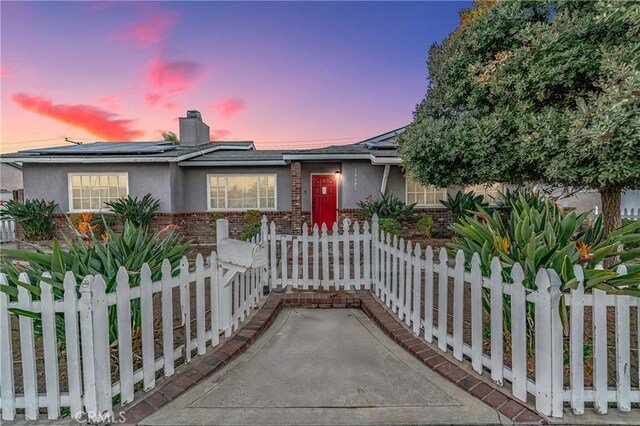 view of front of property