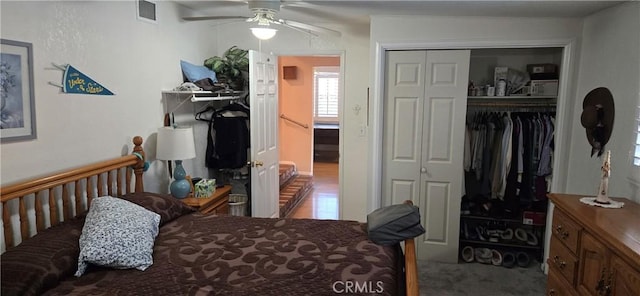 bedroom featuring ceiling fan