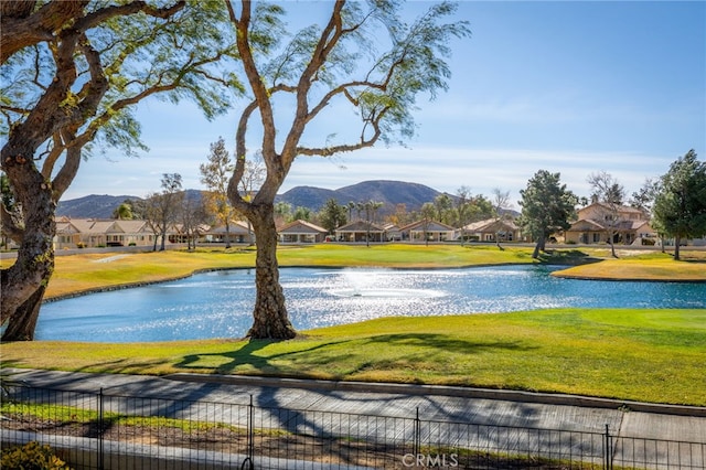 water view featuring a mountain view