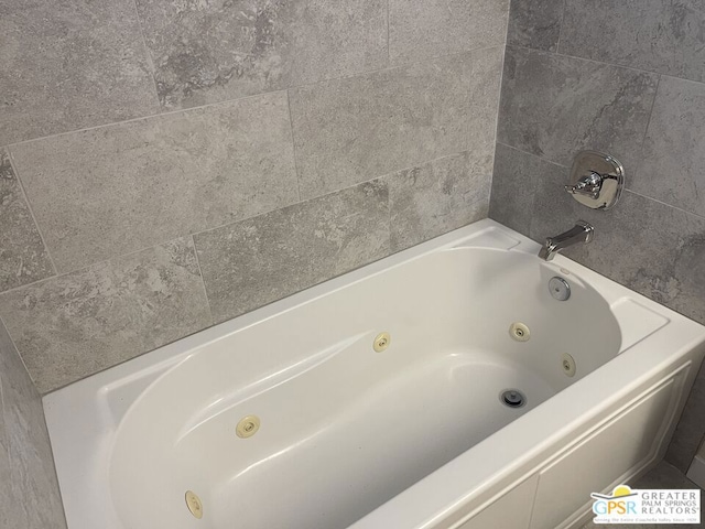 bathroom featuring a bathtub