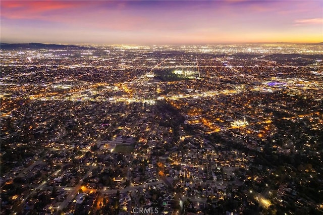 view of aerial view at dusk