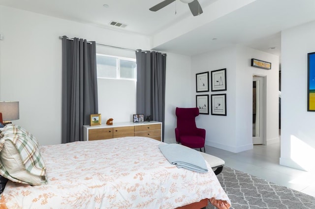 bedroom featuring ceiling fan