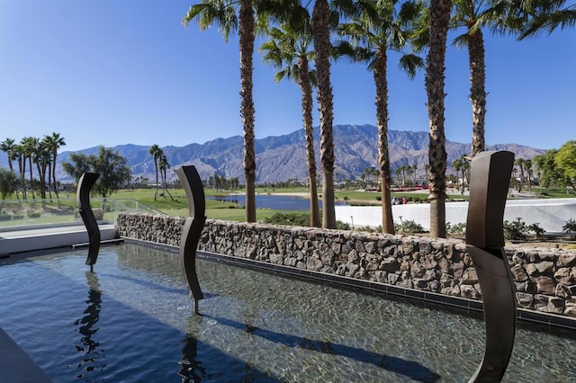 water view with a mountain view