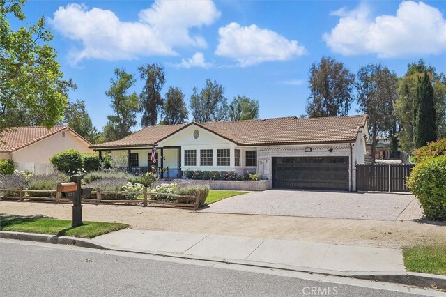 922 Carefree Dr, Simi Valley, CA 93065 - photo 8