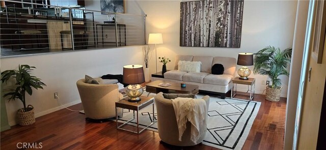 338 N Clybourn Ave, Burbank, CA 91505 - living area with wood finished floors and baseboards