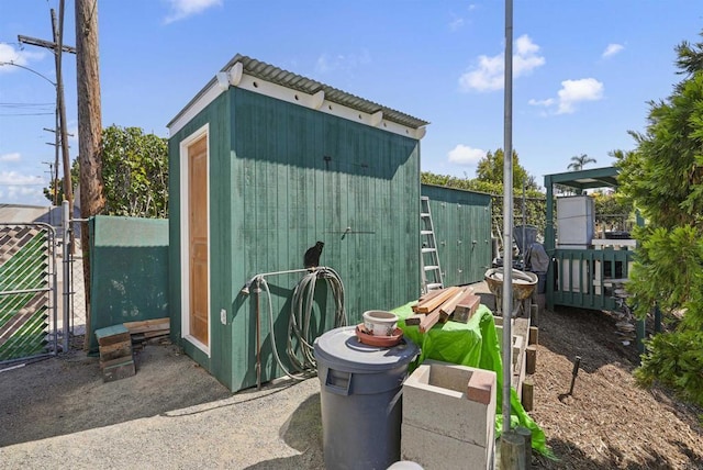 view of outbuilding